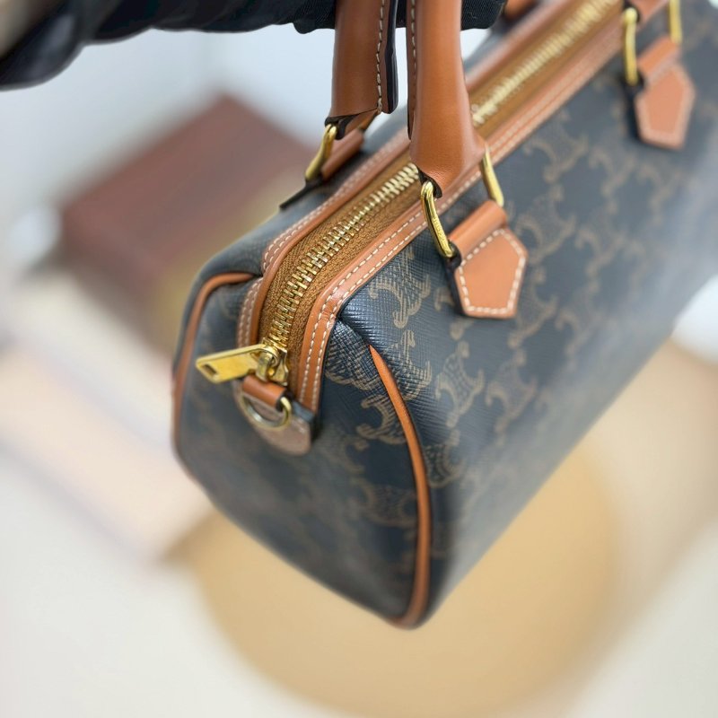 (稀有補貨🫪！）🏷️Celine 瑟琳．Boston 老花波士頓 新款D扣-8
