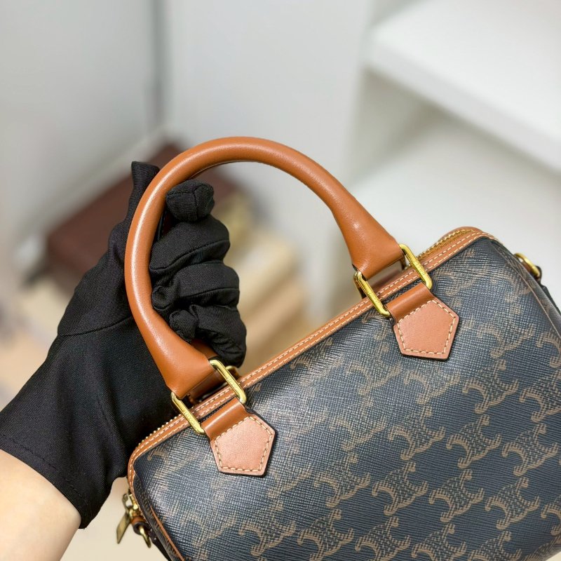 (稀有補貨🫪！）🏷️Celine 瑟琳．Boston 老花波士頓 新款D扣-16