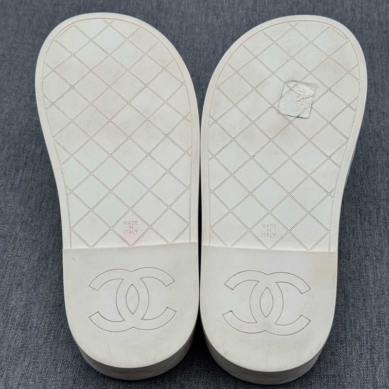 Chanel白色厚底菱格紋拖鞋  34碼（35可穿）-5