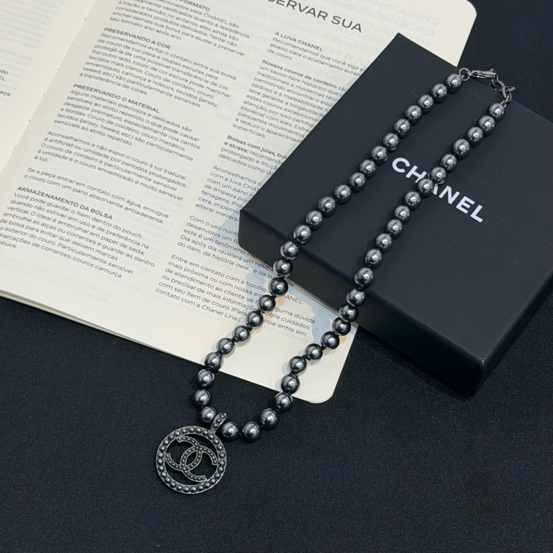 CHANEL黑銀灰珍珠圓形簍空項鏈-1
