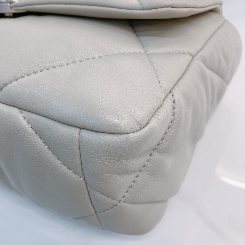MS0724	Chanel 香奈兒經典19 小號羊皮淺灰色銀扣 Small Lambskin Light Grey x PHW-6