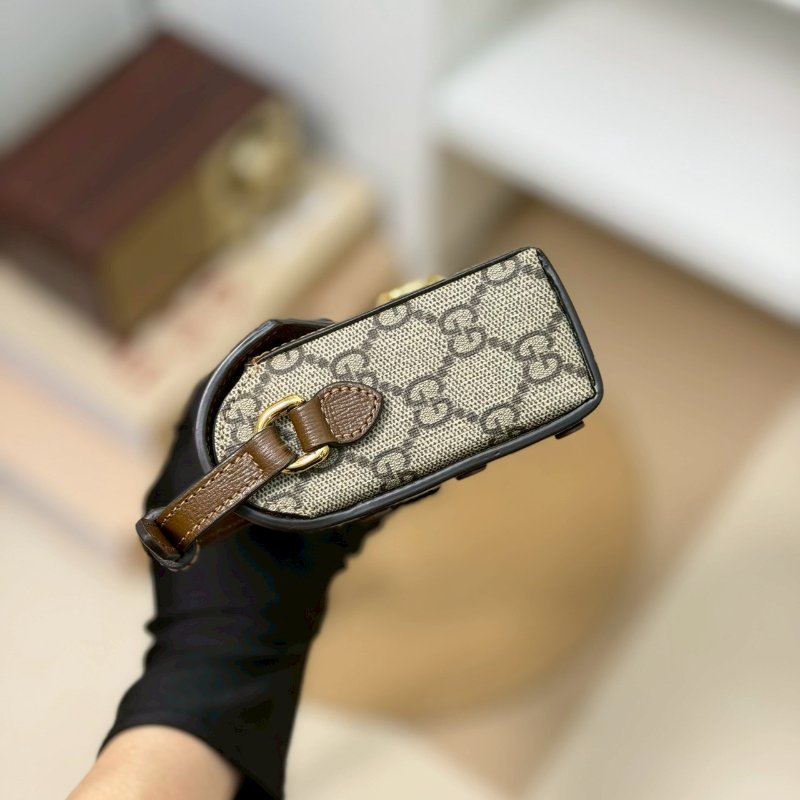 🏷Gucci 古馳．1955 Horsebit 馬銜釦橫式手機包-2