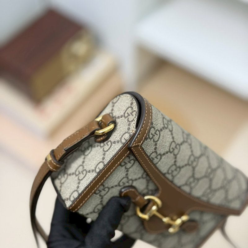 🏷Gucci 古馳．1955 Horsebit 馬銜釦橫式手機包-8