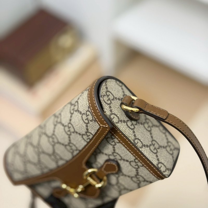 🏷Gucci 古馳．1955 Horsebit 馬銜釦橫式手機包-9