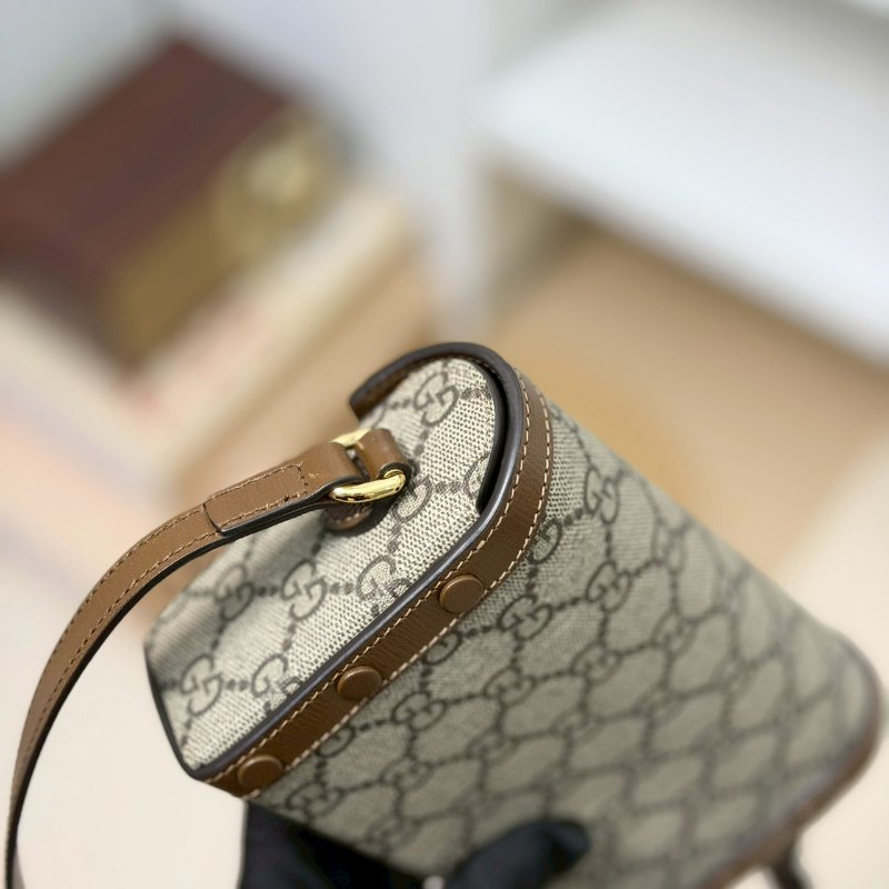 🏷Gucci 古馳．1955 Horsebit 馬銜釦橫式手機包-10