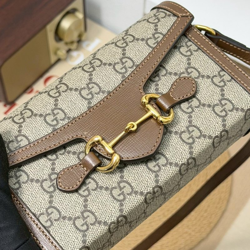 🏷Gucci 古馳．1955 Horsebit 馬銜釦橫式手機包-14