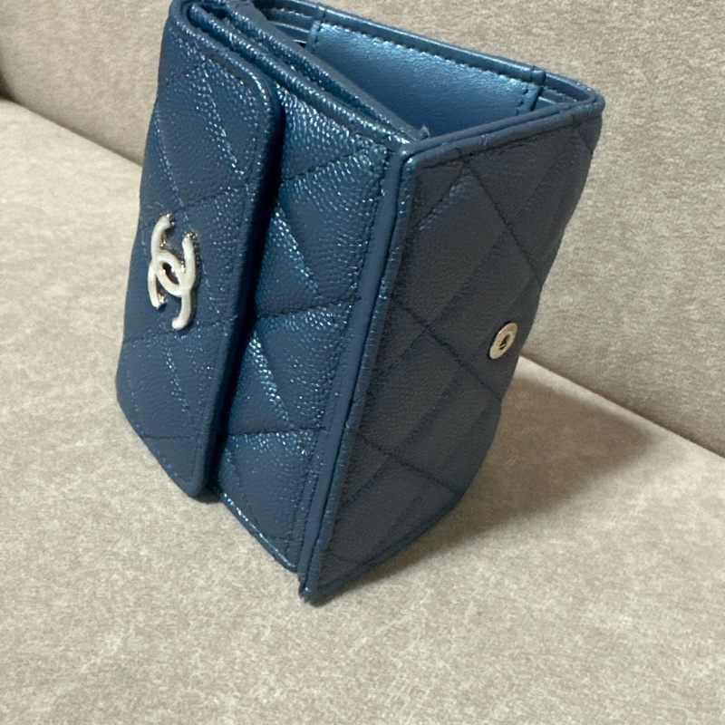CHANEL 💫 美人魚 珠光 迷你 三折 短夾-12
