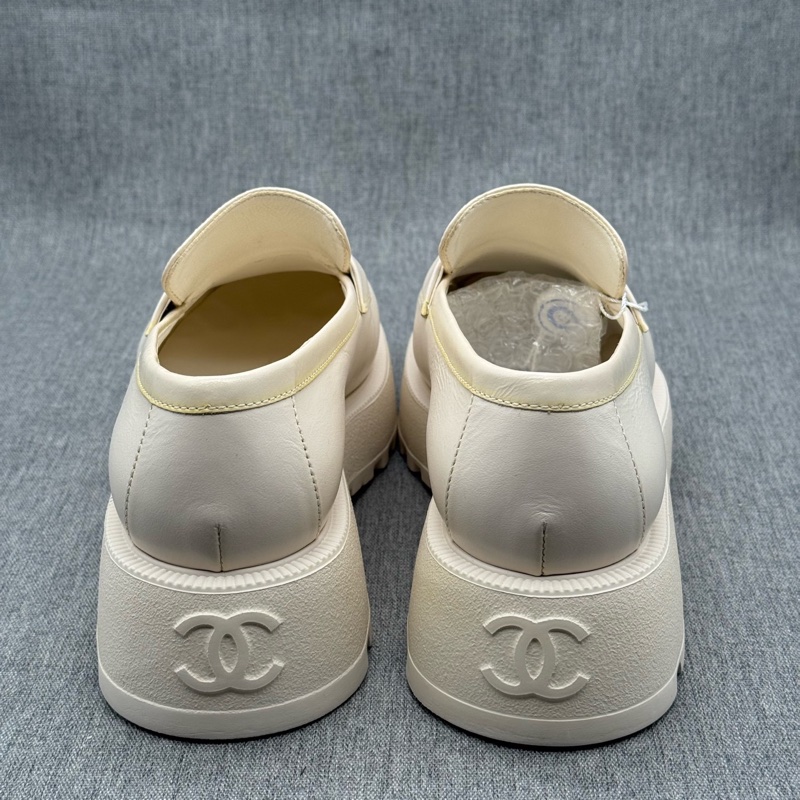 CHANEL 香奈兒米白色厚底字母 36碼-2