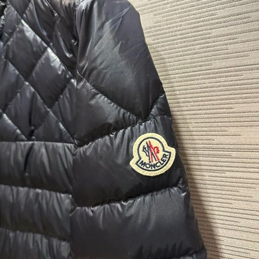 💎Han's house精品服飾💎moncler Benamou 羽絨 騎士 外套 深藍 現貨 7 原價 48100-3