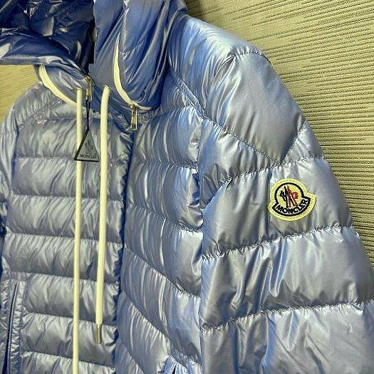 💎Han's house精品服飾💎moncler Akinari 羽絨 連帽 外套 現貨 3/4 原價56000-3