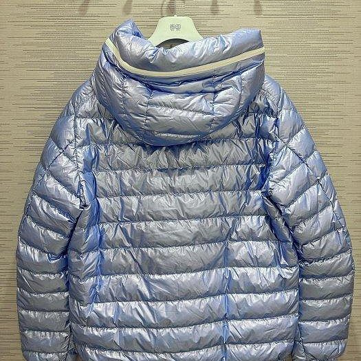 💎Han's house精品服飾💎moncler Akinari 羽絨 連帽 外套 現貨 3/4 原價56000-4