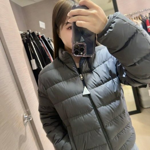 💎Han's house精品服飾💎moncler Baudinet 消光 羽絨 外套 現貨 S 原價 47900-1