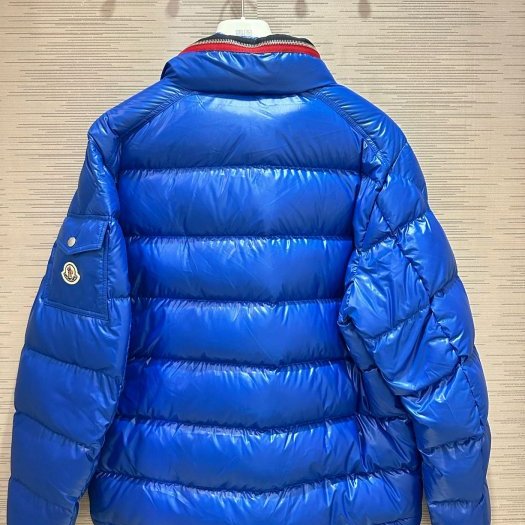 💎Han's house精品服飾💎moncler Bourne 羽絨 外套 可手水洗 現貨5原價47700-8
