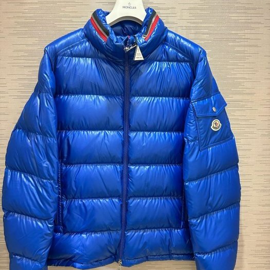 💎Han's house精品服飾💎moncler Bourne 羽絨 外套 可手水洗 現貨5原價47700-9