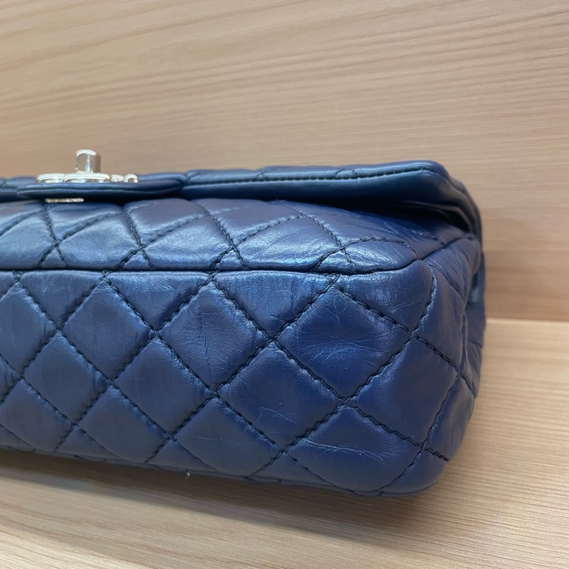 Chanel香奈儿CF深蓝色羊皮中號 2009年 12開 有卡 無塵袋無盒子 尺寸 25*15*6*-7