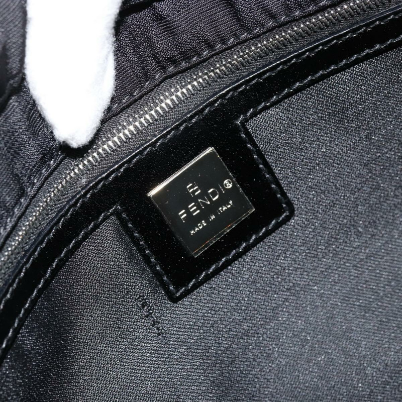【日本直送】FENDI Zucca帆布單肩包 黑色 銀色 正品 177493A-18