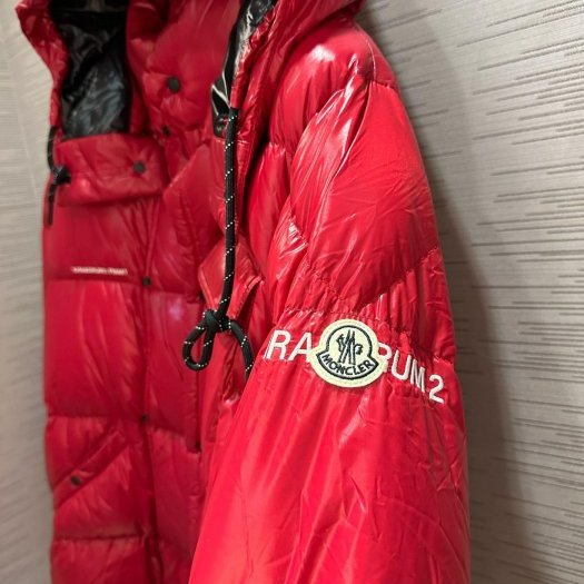 💎Han's house精品服飾💎moncler 聯名 藤原浩 羽絨 連帽 可拆 外套 雙排扣 紅 現貨 3 原價65300-5