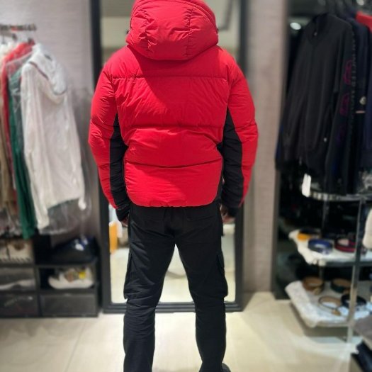 💎Han's house精品服飾💎 MONCLER PRAMINT 滑雪系列 高機能 羽絨 連帽 外套 消光紅 可手水洗 現貨 L 原價72600-7