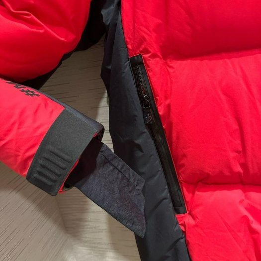 💎Han's house精品服飾💎 MONCLER PRAMINT 滑雪系列 高機能 羽絨 連帽 外套 消光紅 可手水洗 現貨 L 原價72600-8