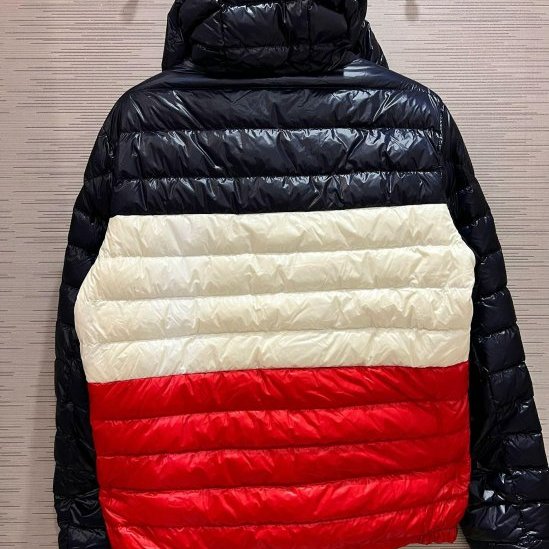 💎Han's house精品服飾💎moncler Palliser 羽絨 連帽 外套 現貨4-3