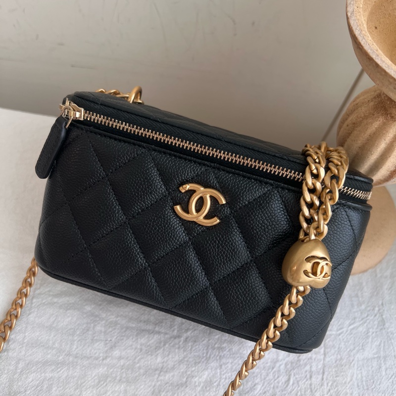 ෆ Chanel 愛心調節扣化妝盒 化妝包 荔枝皮-5