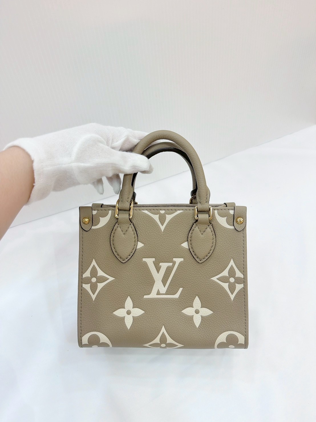 香緹國際精品 LV ONTHEGO BB 壓紋肩背包 1007-1