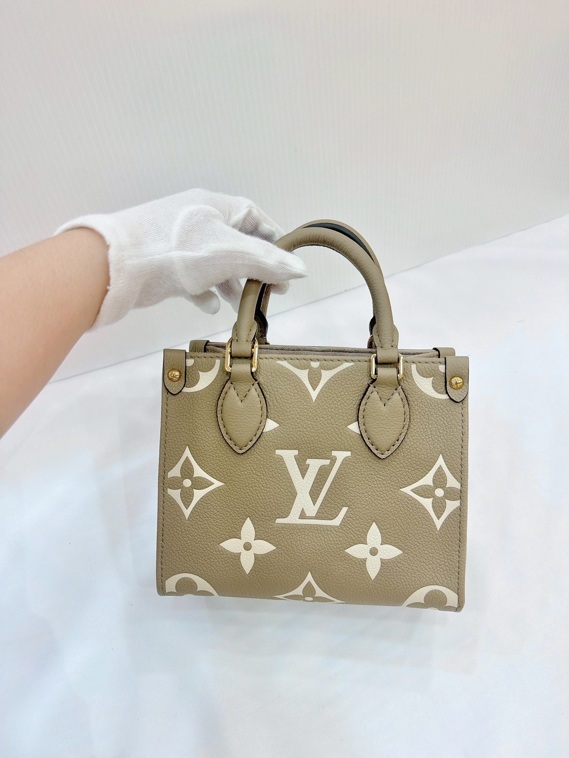 香緹國際精品 LV ONTHEGO BB 壓紋肩背包 1007-2