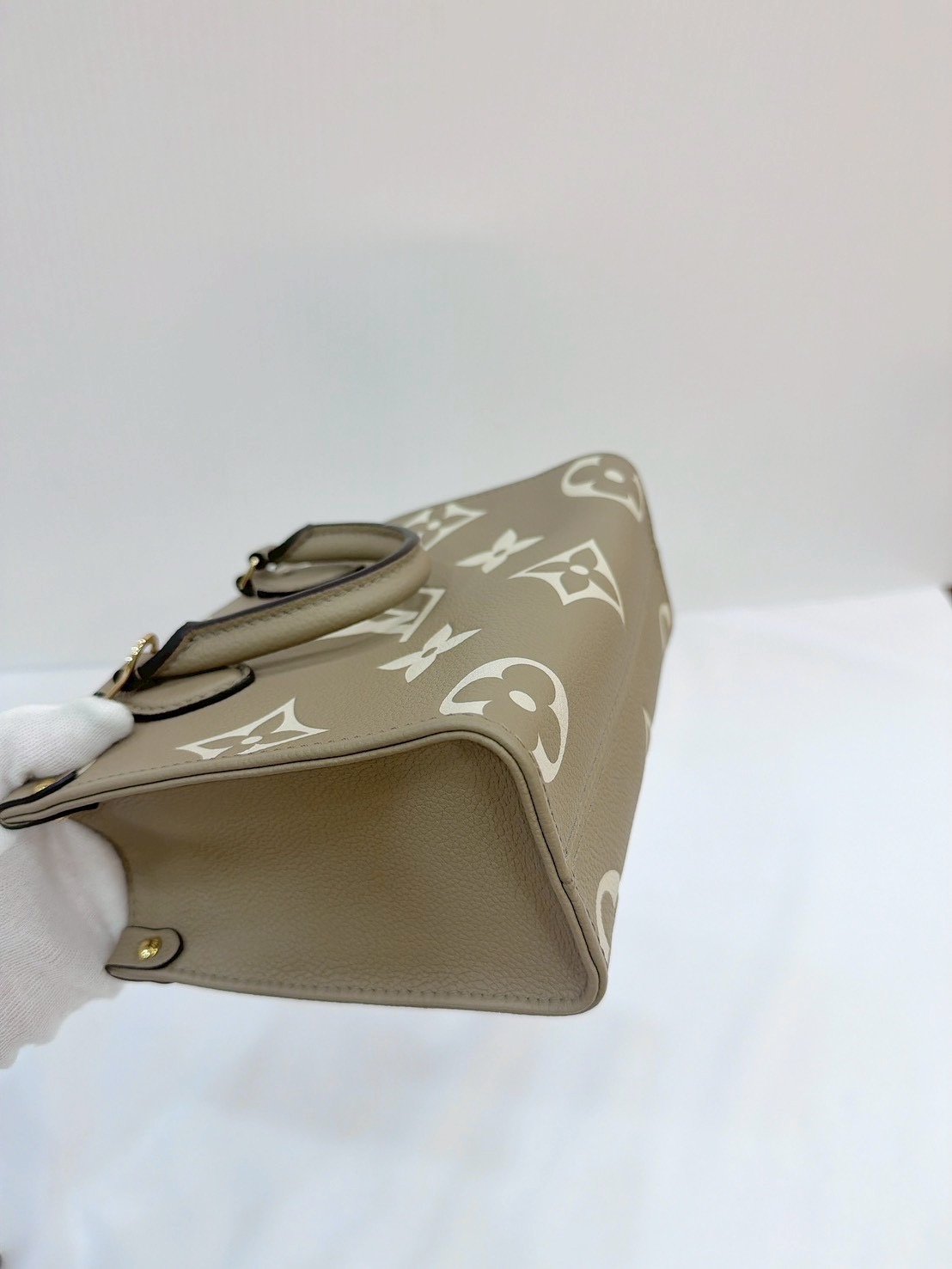 香緹國際精品 LV ONTHEGO BB 壓紋肩背包 1007-6