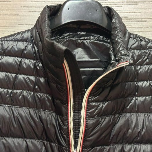 💎Han's house精品服飾💎Moncler Daniel 羽絨 外套 黑 可手水洗 現貨 1/2 原價47000-3