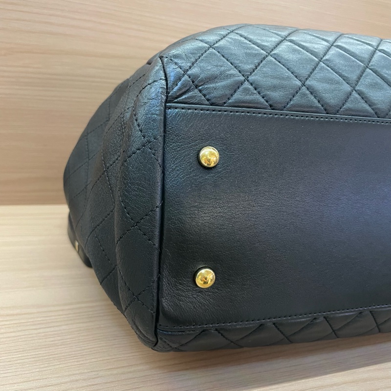 Chanel黑金抽绳中號水桶包 單肩手提斜挎包 2017年 23開 無附件-5