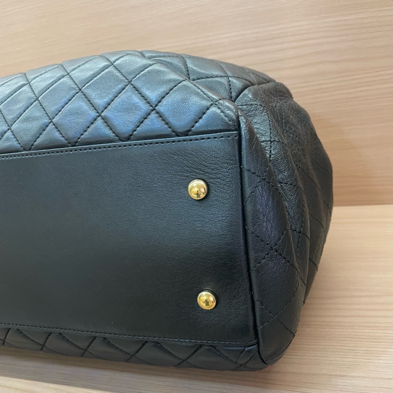 Chanel黑金抽绳中號水桶包 單肩手提斜挎包 2017年 23開 無附件-6