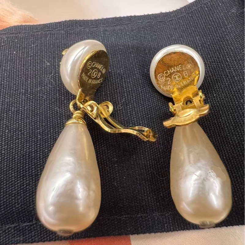 Chanel 優雅珍珠夾式耳環-2