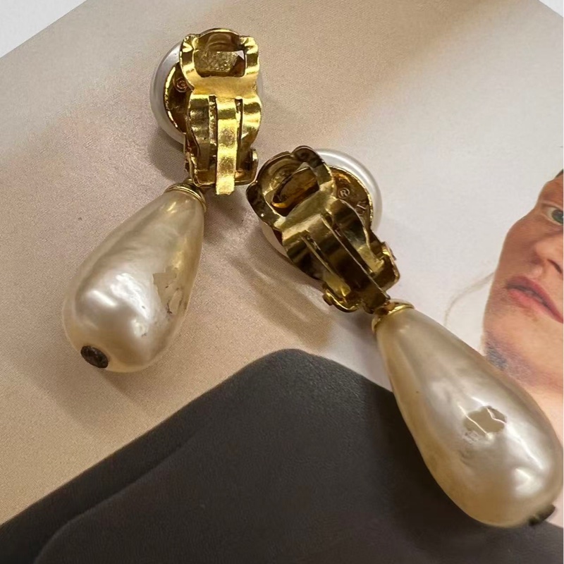 Chanel 優雅珍珠夾式耳環-7