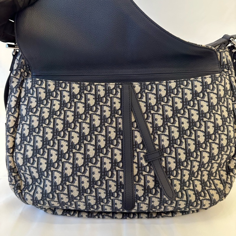 #男士必備#超大容量#Dior 迪奧 Oblique 老花刺繡馬鞍郵差包#附購證-5