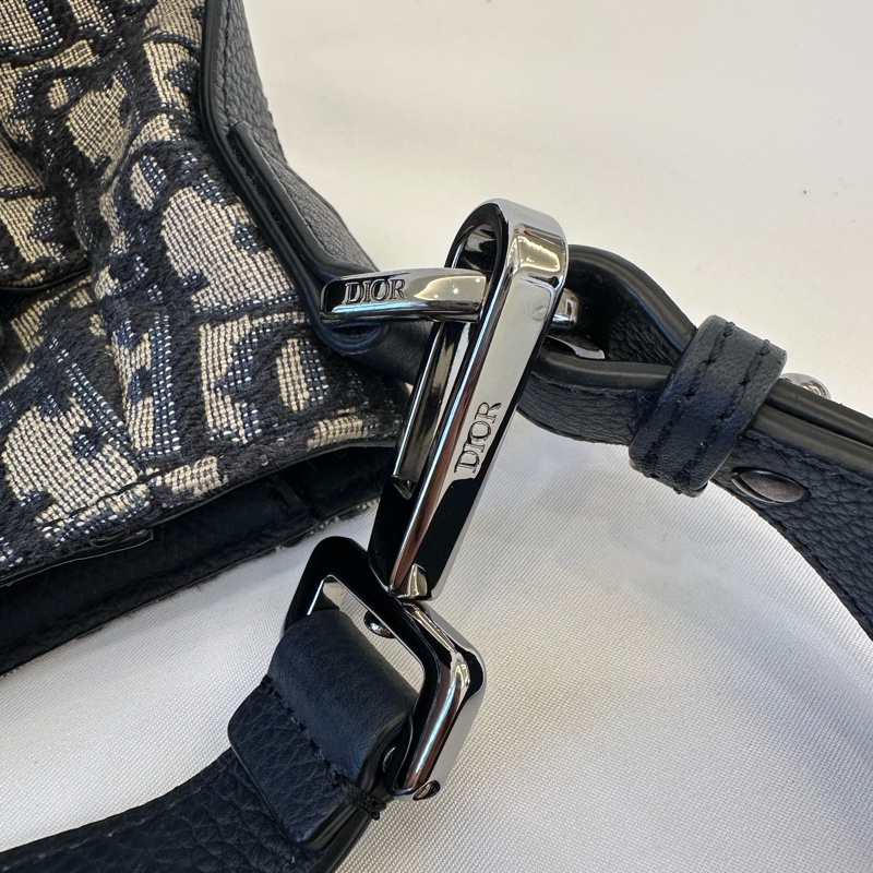 #男士必備#超大容量#Dior 迪奧 Oblique 老花刺繡馬鞍郵差包#附購證-14