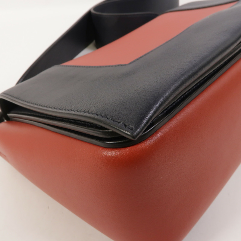 CELINE 牛皮皮革Frame Medium肩背袋-9