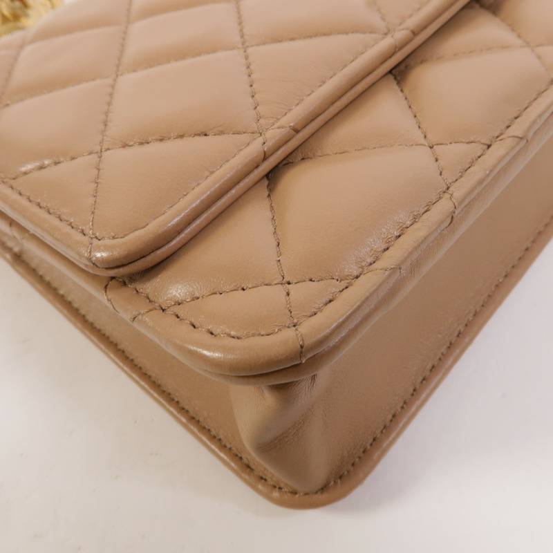 CHANEL 羊皮皮革WOC Wallet On Chain鏈帶肩背袋-11