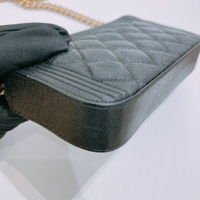 TW4861 Chanel 香奈兒拉鏈手機包 荔枝皮黑金 Boy Phone Case With Chain Caviar Black-6