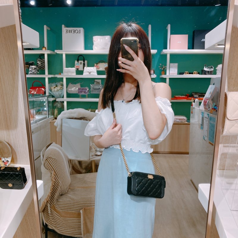 TW4861 Chanel 香奈兒拉鏈手機包 荔枝皮黑金 Boy Phone Case With Chain Caviar Black-22