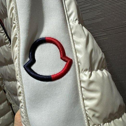 💎Han's house精品服飾💎MONCLER Arroux 羽絨 外套 可水洗 現貨6 原價45700-3