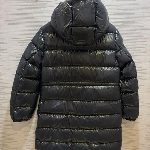 💎Han's house精品服飾💎MONCLER Dacca 中版 羽絨 外套 現貨 青年款 原價36900-1
