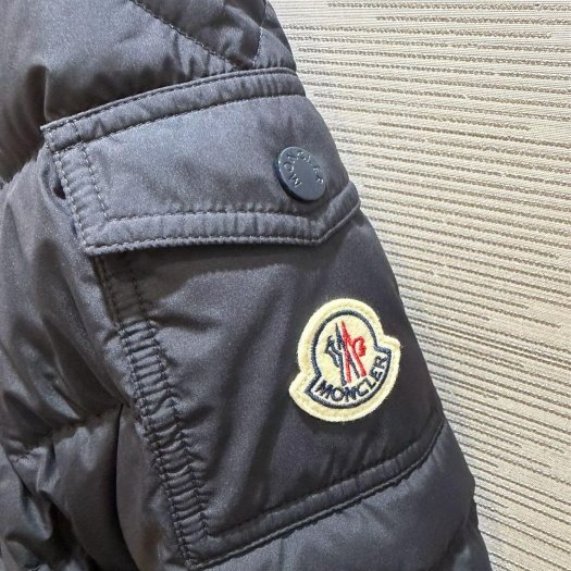 💎Han's house精品服飾💎 moncler Najan 羽絨 連帽 外套 可手水洗 現貨 青年款 原價35200-4