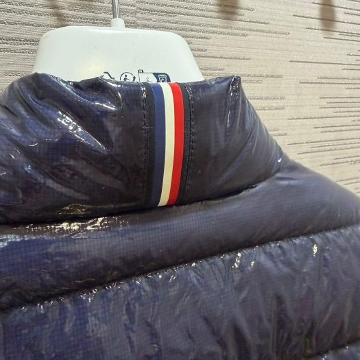 💎Han's house精品服飾💎Moncler Agar 亮面 羽絨 外套 可水洗 現貨 3原價41700-1