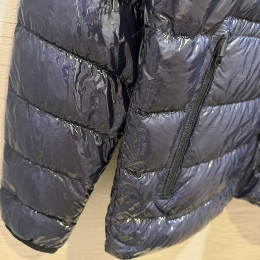 💎Han's house精品服飾💎Moncler Agar 亮面 羽絨 外套 可水洗 現貨 3原價41700-2