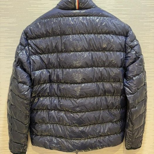 💎Han's house精品服飾💎Moncler Agar 亮面 羽絨 外套 可水洗 現貨 3原價41700-3