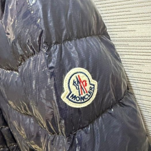 💎Han's house精品服飾💎Moncler Agar 亮面 羽絨 外套 可水洗 現貨 3原價41700-4