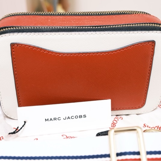 MARC JACOBS 紅白藍撞色相機包-1