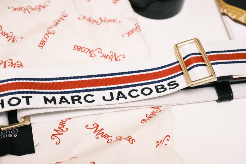 MARC JACOBS 紅白藍撞色相機包-4