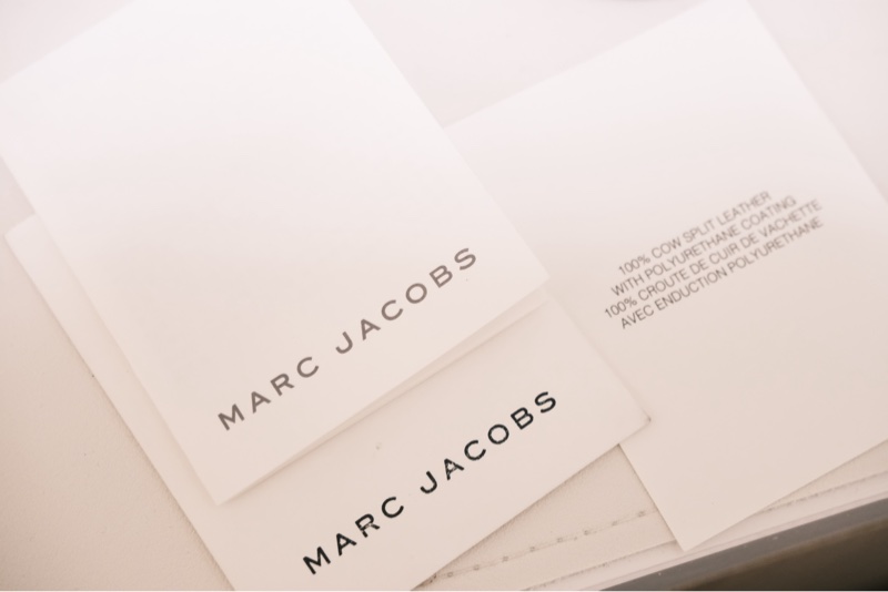 MARC JACOBS 紅白藍撞色相機包-21