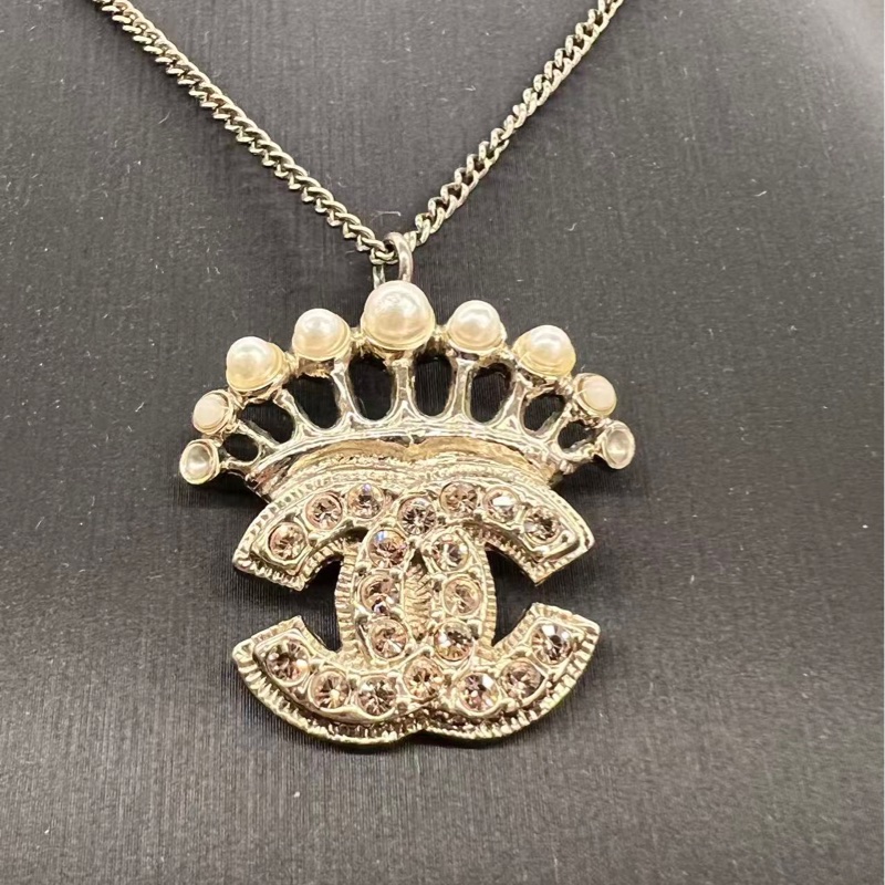 Chanel 珍珠皇冠項鍊(粉水鑽)-3